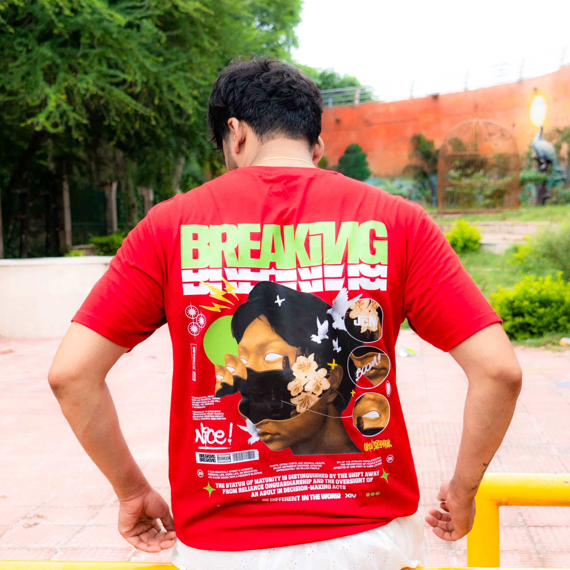 Breaking Oversized T-shirt